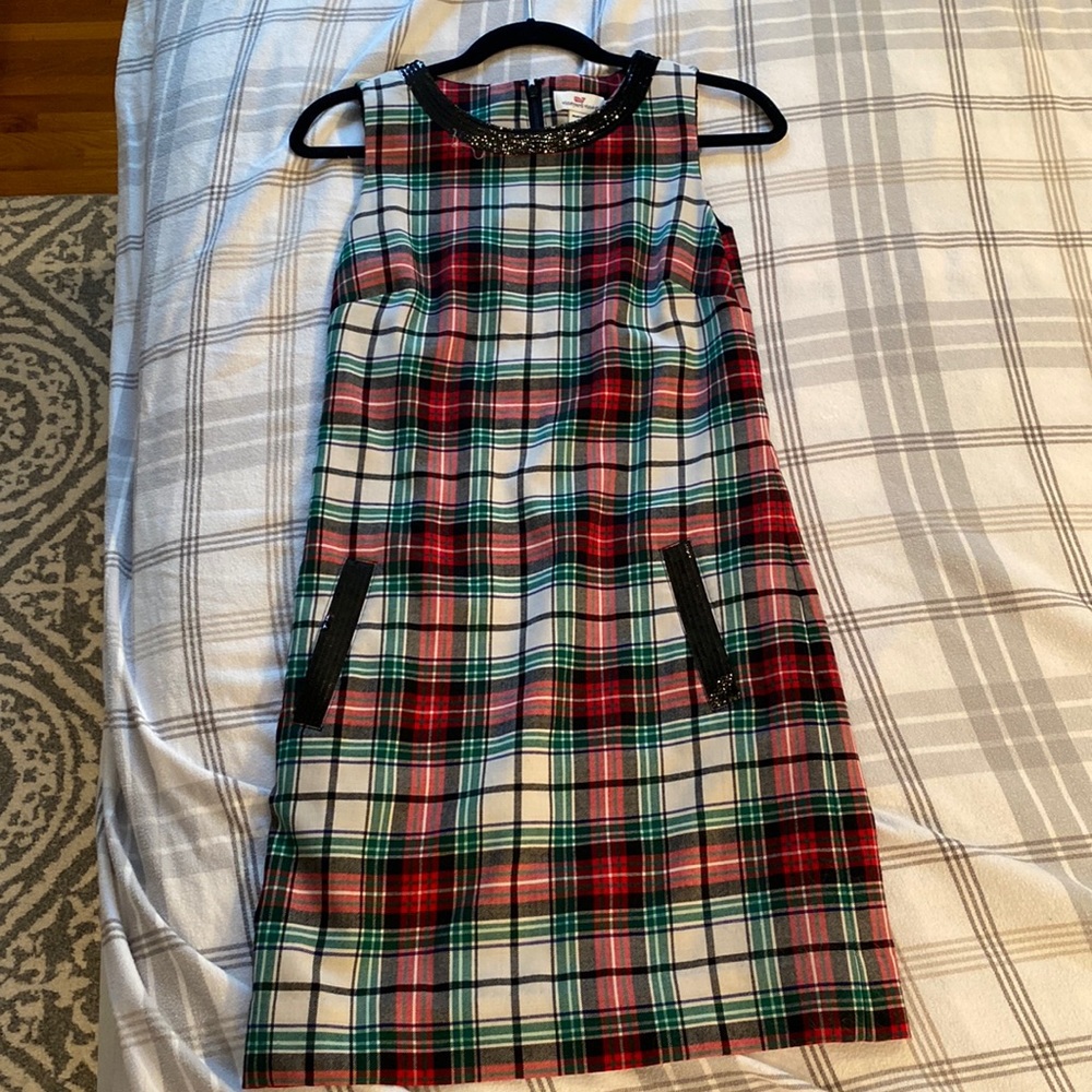 Vineyard Vines size 00 green, red, white, black plaid dress